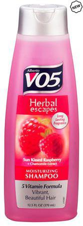 VO5 VO5 Herbal Escapes Sun Kissed Raspberry Moisturizing Shampoo 370ml